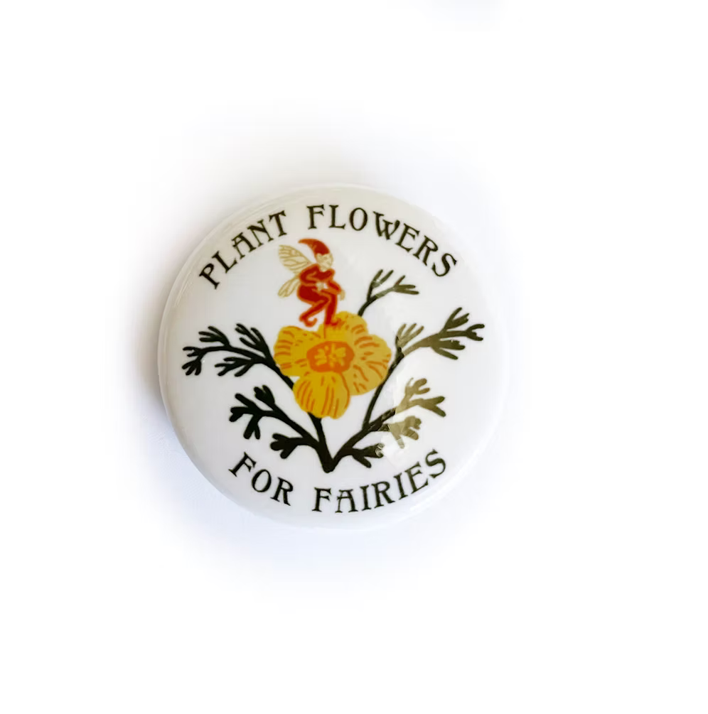 Hissing Mink - Button - Plant Flowers for Fairies