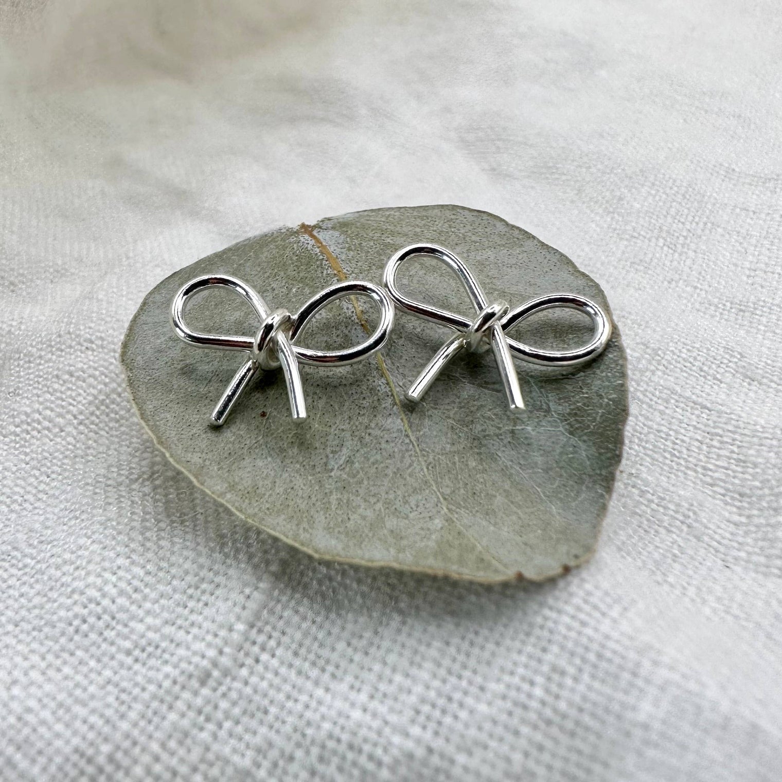 Open Fire Jewellery - Bow Studs