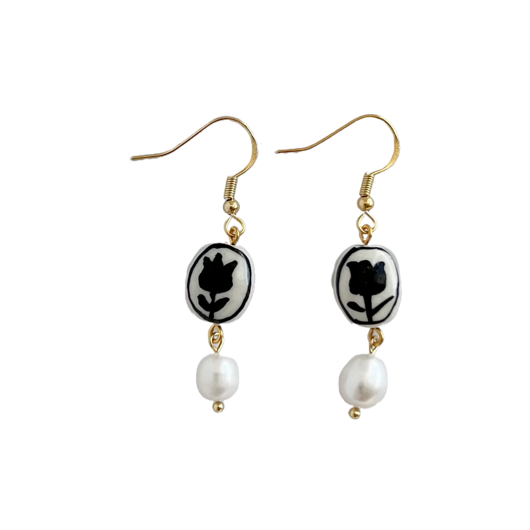 Yellow Dots Studio - Black Tulip Earrings | Beaded Earrings