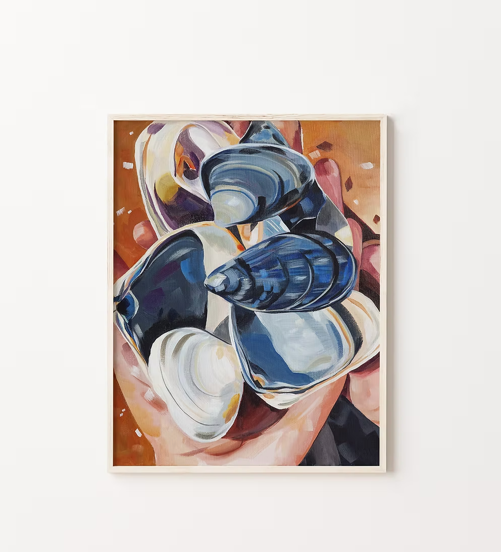 Lyndsay Hubley Art - Beach Comber Vertical Art Print