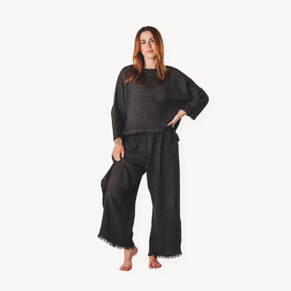Pokoloko - Crinkle Long Sleeve Boat Top - Black