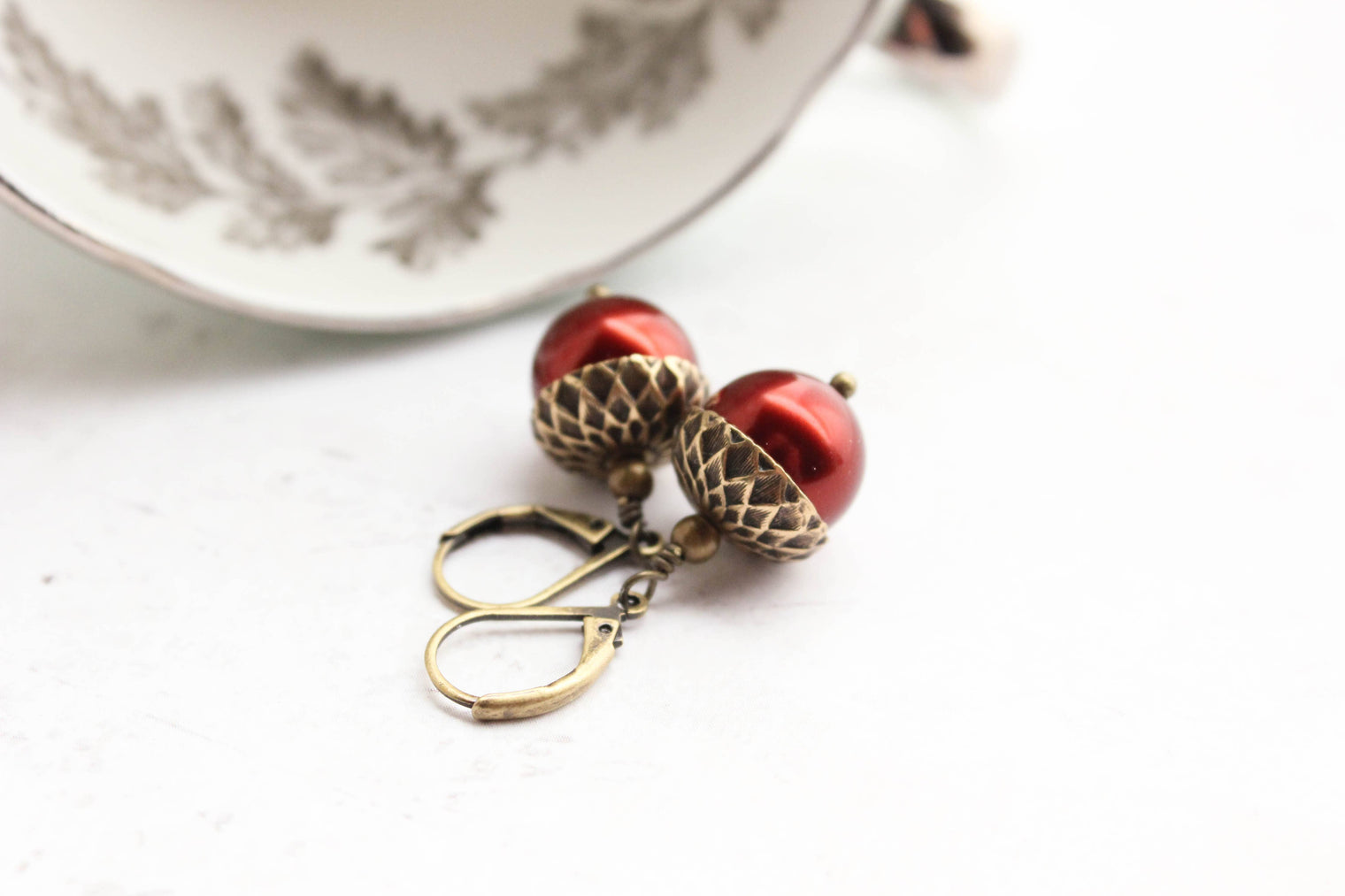 A Pocket of Posies - Pearl Acorn Earrings - ANTIQUED BRASS: Light Chocolate