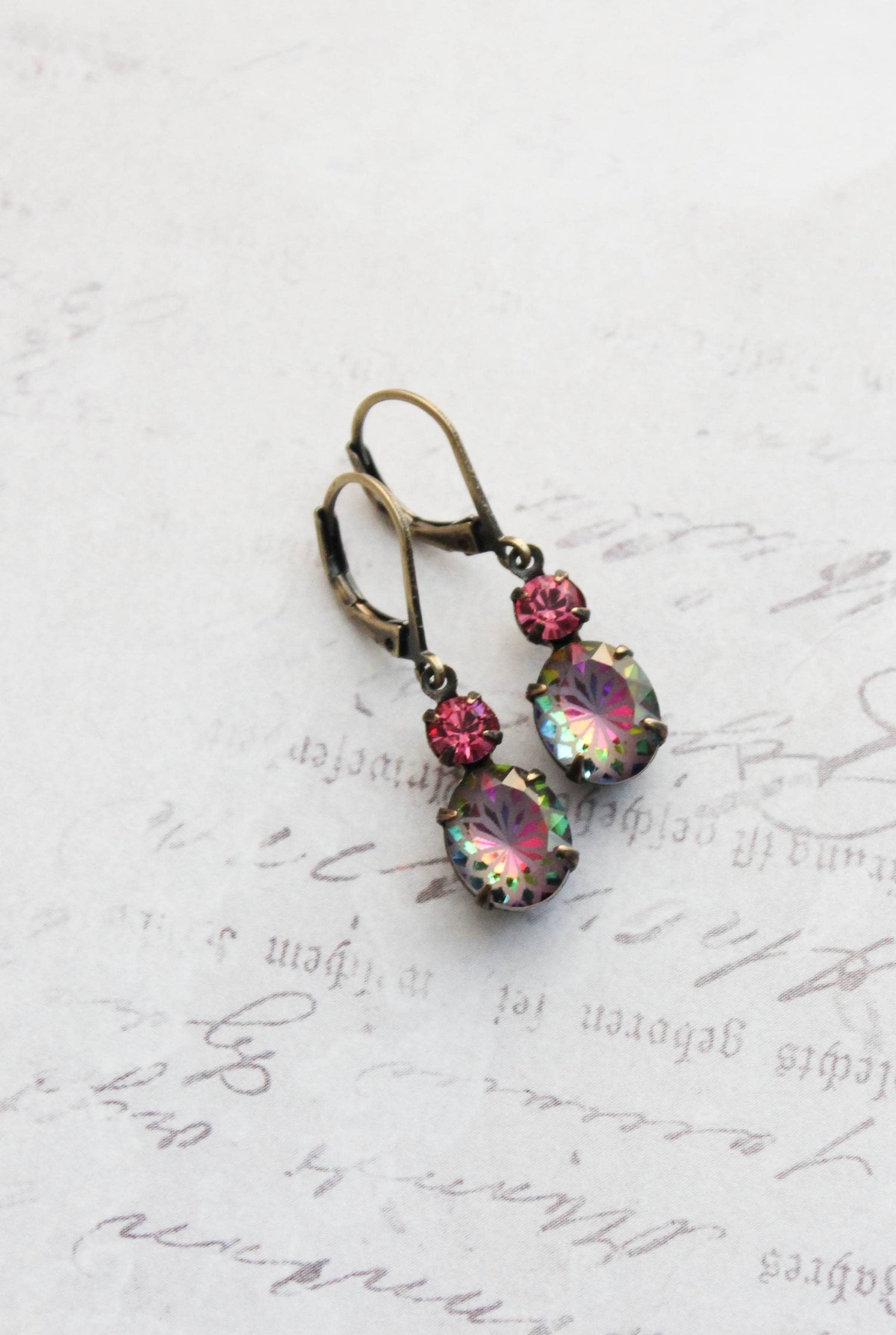 A Pocket of Posies - Aurora Iridescent Oval Glass with Etched Floral Drop Earring