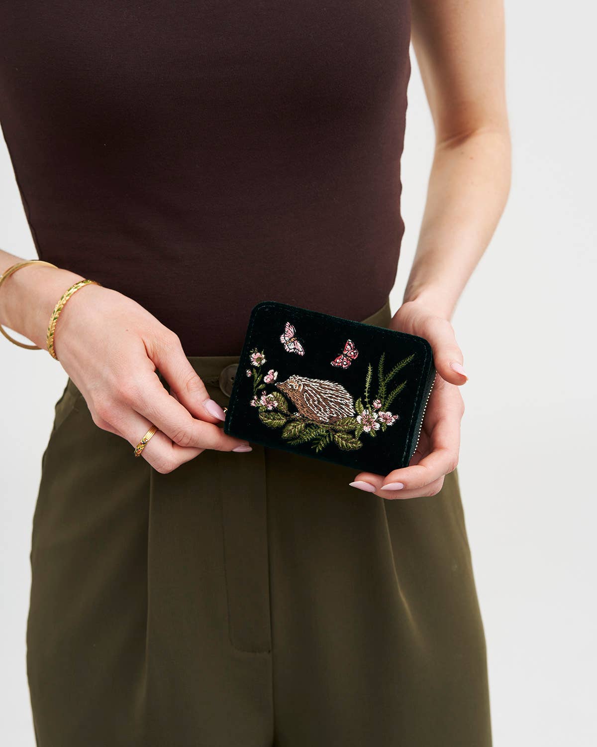 Fable England UK - Hedgehog Embroidered Small Purse in Forest Green Velvet