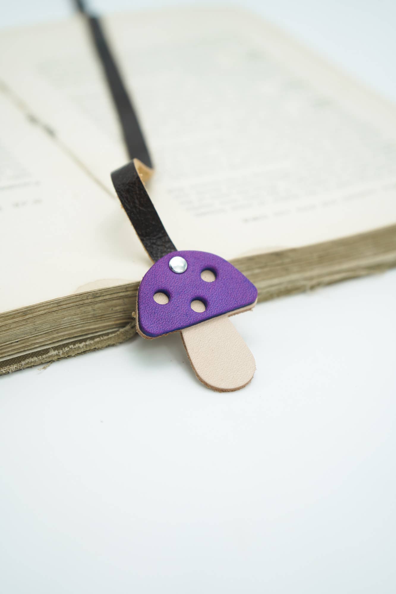 Hammerthreads - Mushroom Bookmark: Yellow