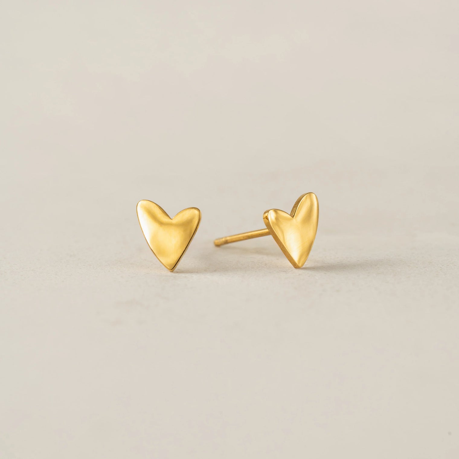 Flirt Heart Earrings