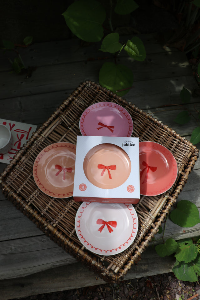 Bowtique Appetizer Plates Set of 4