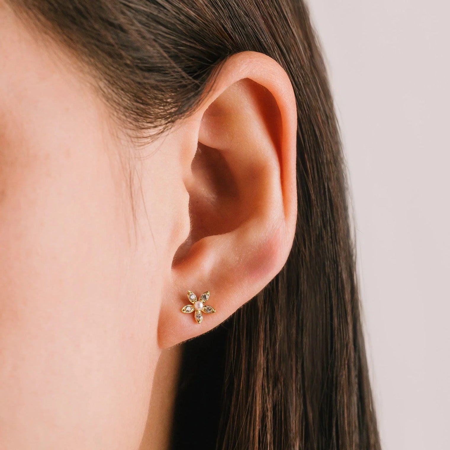 Lily Stud Earrings