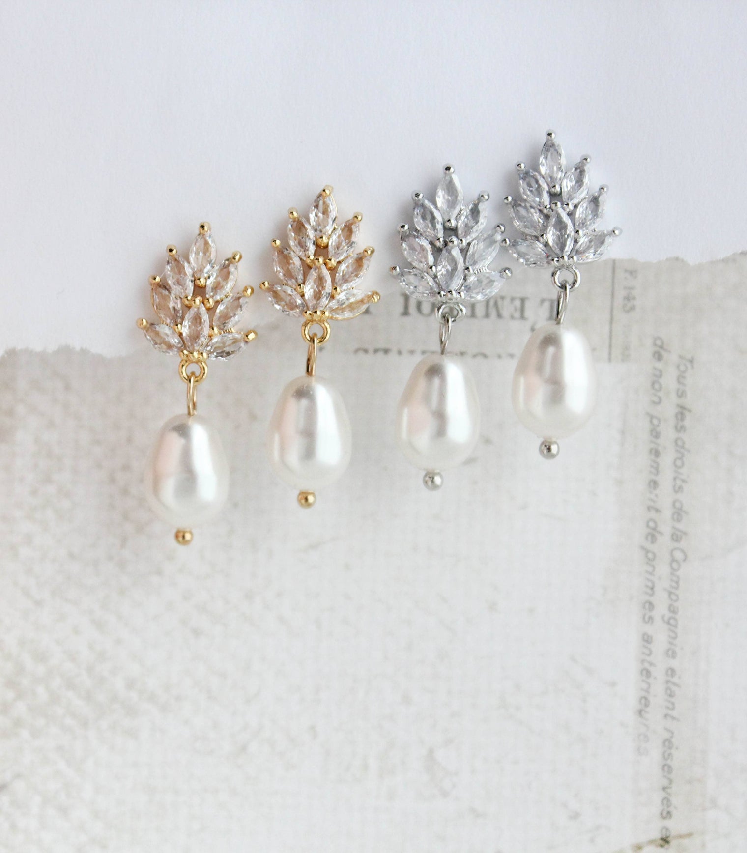 Glass Leaf Post Earrings - Gold / Ivory Pearl