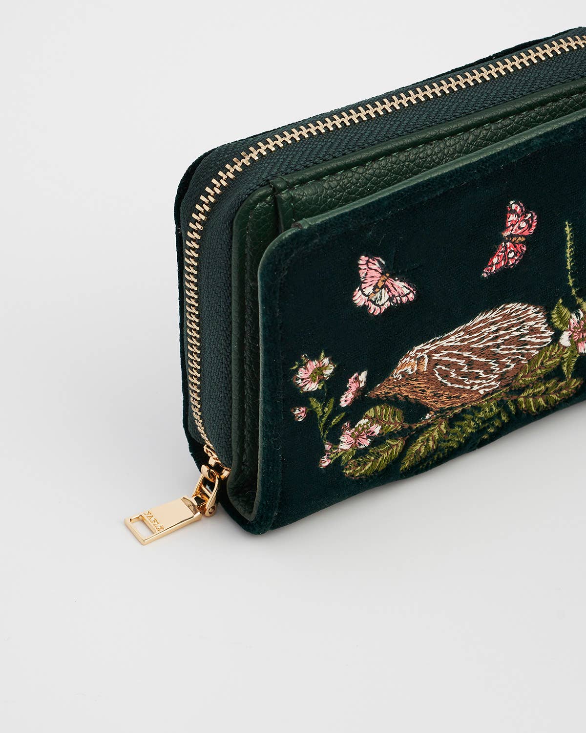 Fable England UK - Hedgehog Embroidered Small Purse in Forest Green Velvet