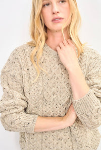 Aran Woollen Mills - Inishbofin Ladies Traditional Aran Sweater -  Flecked Oat