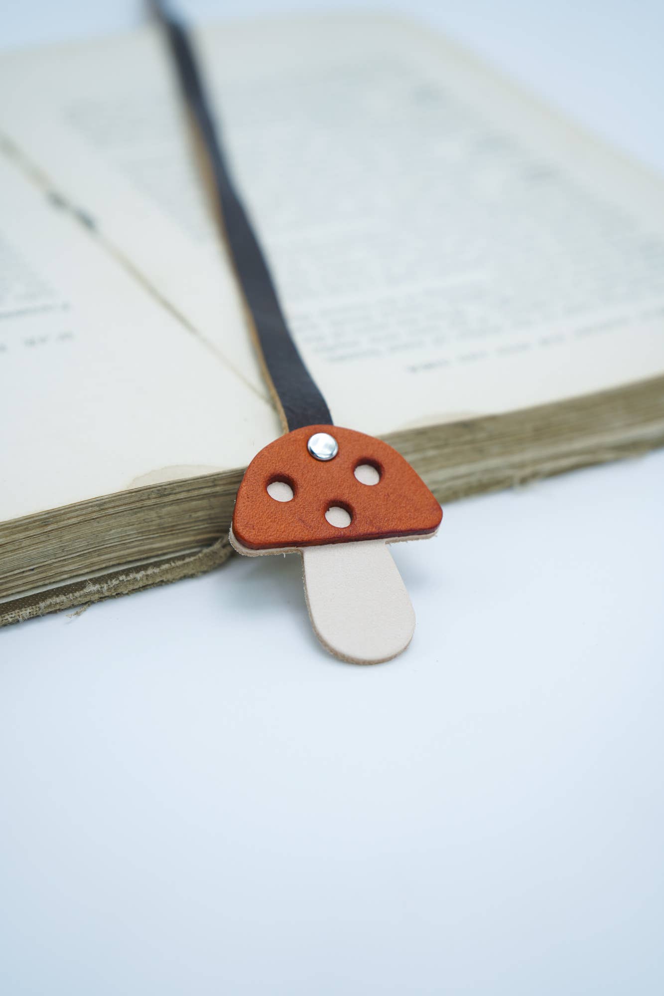 Hammerthreads - Mushroom Bookmark: Yellow