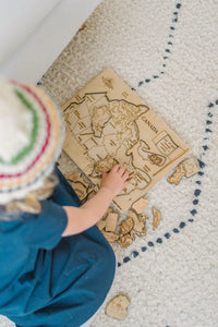 Canada Map Puzzle with Native Animals