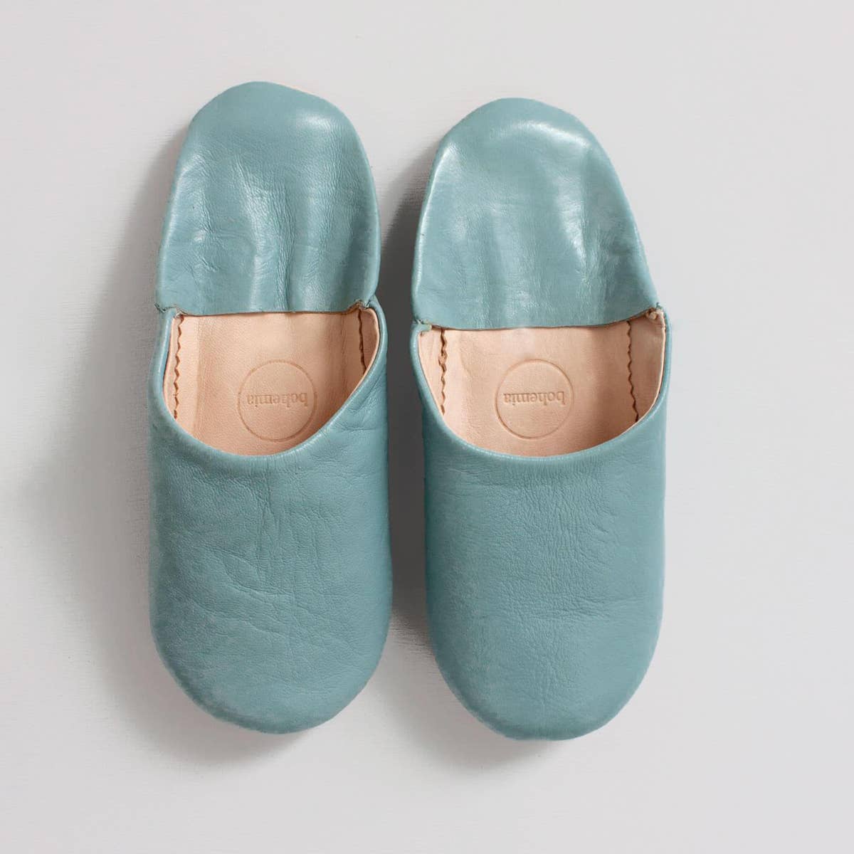 Moroccan Babouche Handcrafted Leather Slippers - Pearl Gray