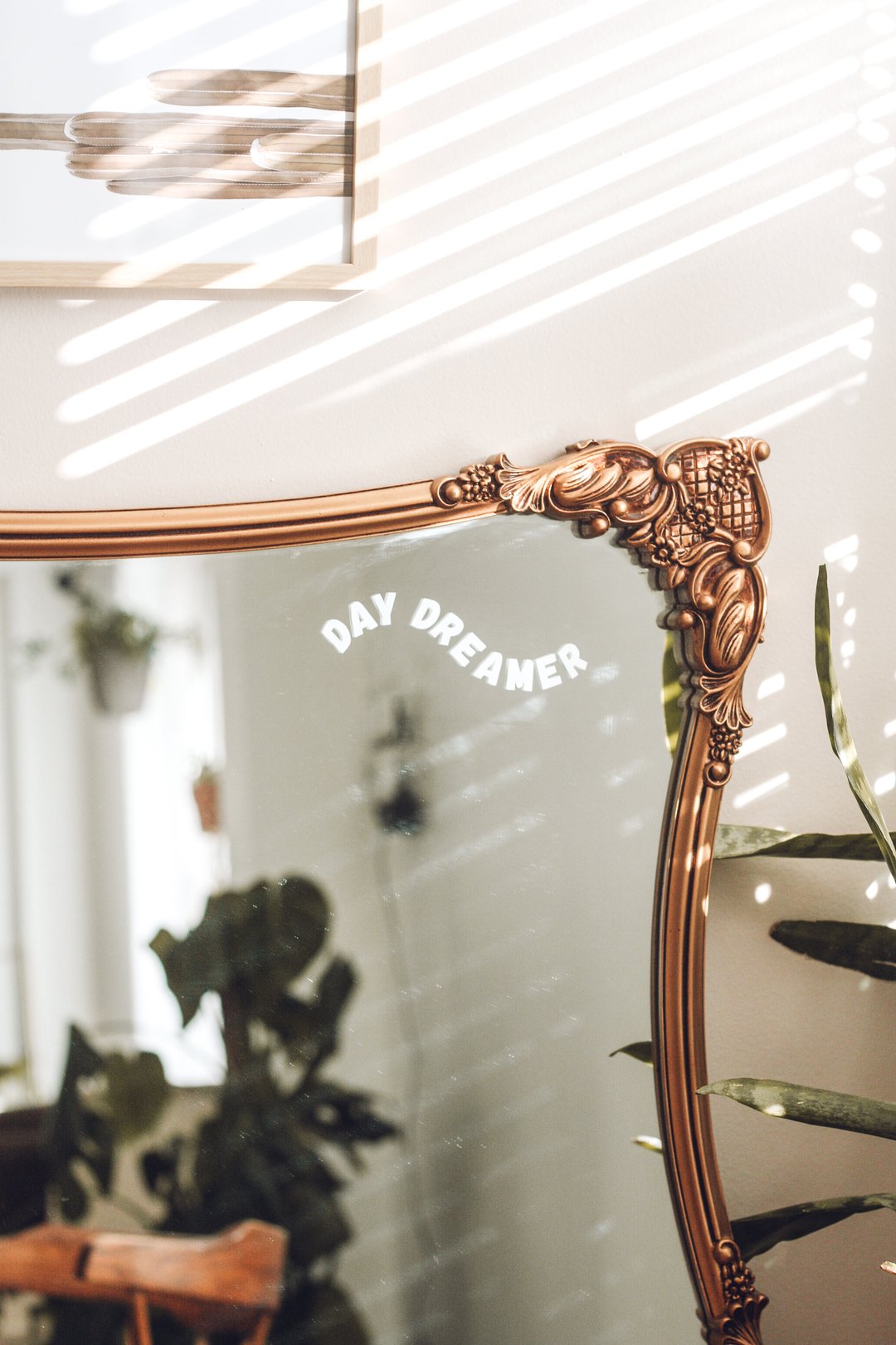 Day Dreamer Mirror Decal
